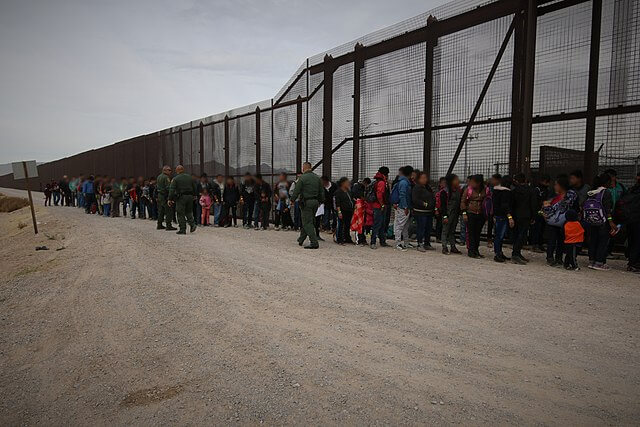 Situación de los migrantes en la frontera. La imagen es acorde.