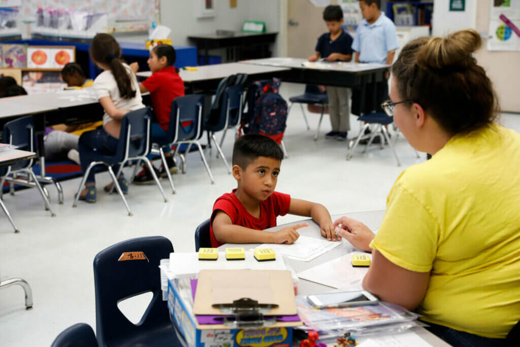 inmigrantes escuelas ciudadanía por nacimiento