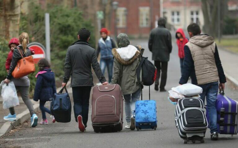 ciudadanía por nacimiento redadas advance parole rumores cambios migratorios inmigrantes estados unidos