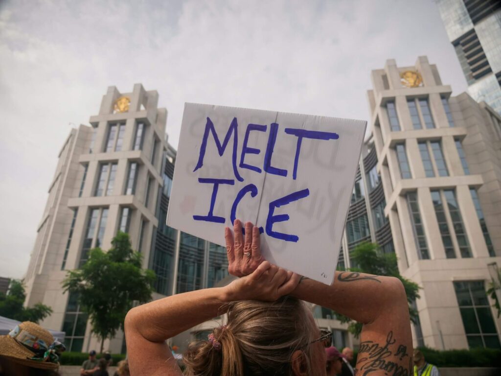 ICE inmigrante renunciar a tu caso
