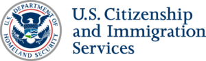 En esta nota nuestros abogados de inmigración en Kansas City explican cómo es una entrevista de inmigración de USCIS. La imagen es el logo de la agencia. 