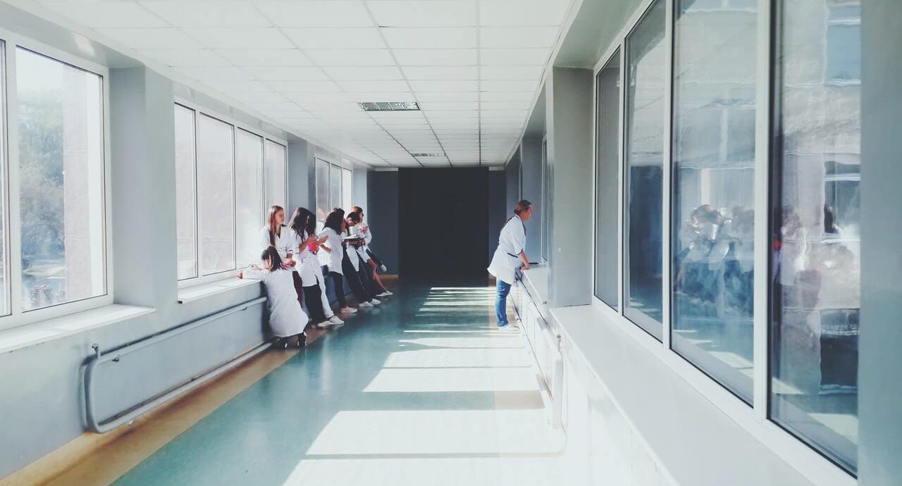 Este artículo habla sobre el seguro médico para indocumentados. La imagen es ilustrativa.