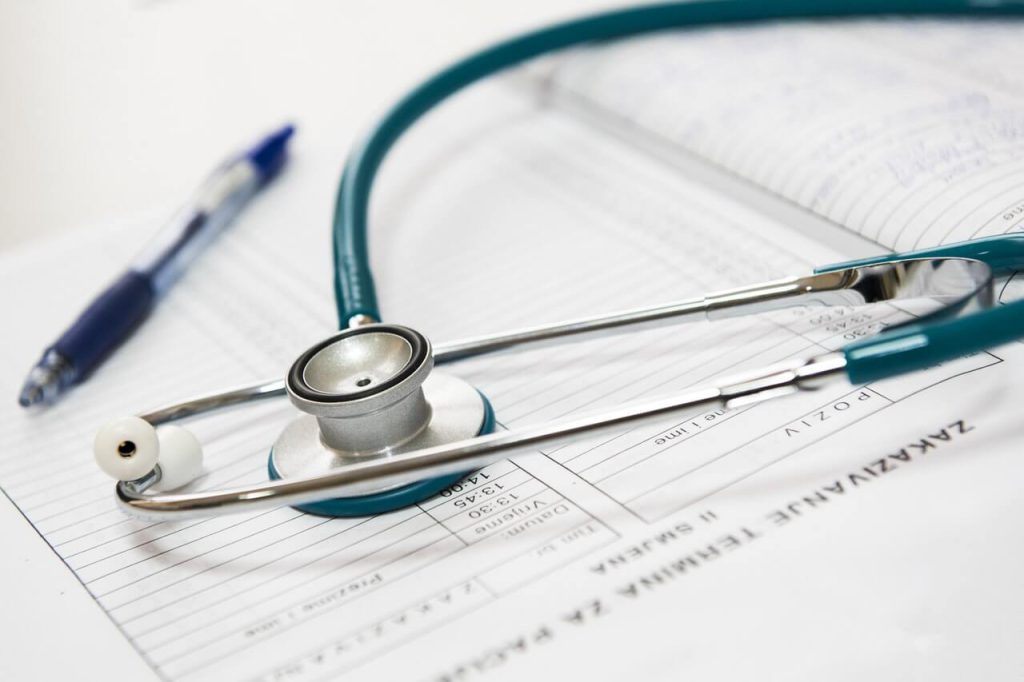 Este artículo habla sobre el seguro médico para indocumentados. La imagen es ilustrativa.