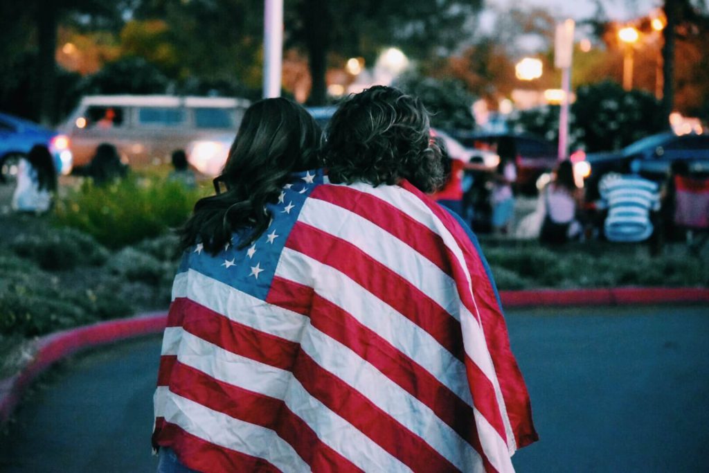 Nota sobre cómo traducir documentos para inmigración. La imagen es ilustrativa.