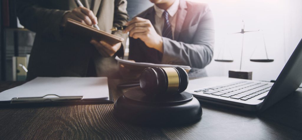 residencia-permanente-testigos-en-juicio-Visa-s-abogado