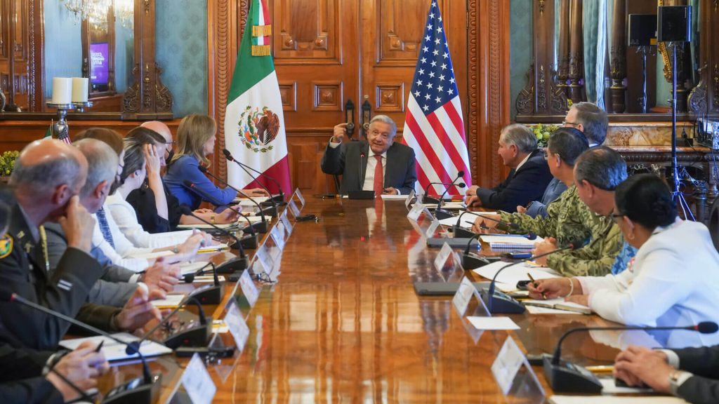 México-y-EU-políticas-fronterizas-Biden-soldados-en-servicio-activo-frontera-común