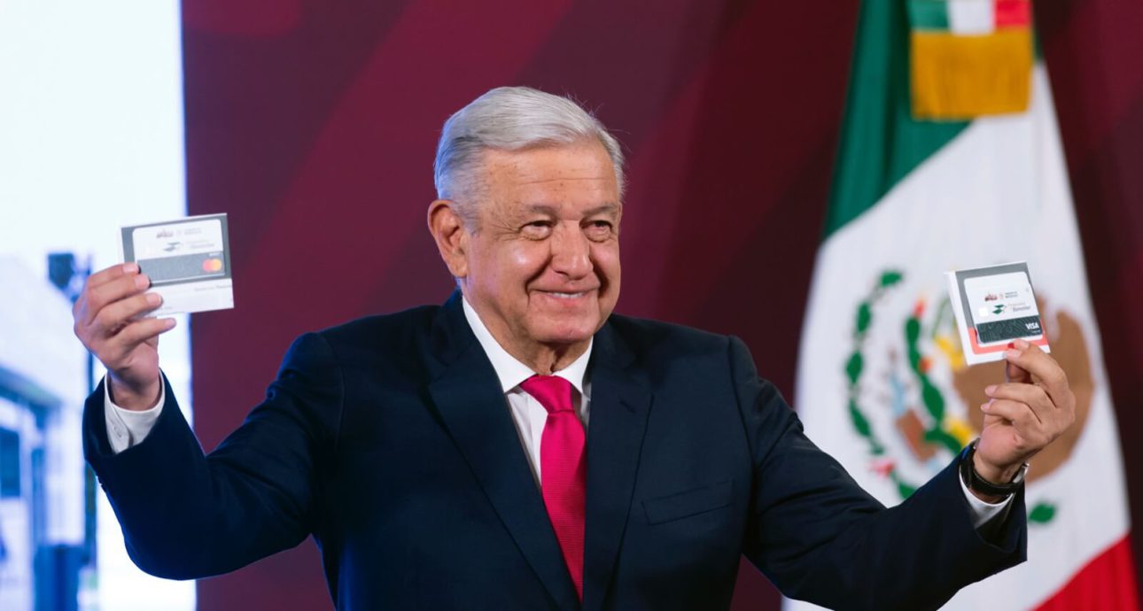 pesos-dólares-tarjeta-envía-tu-dinero-paisano-México-seguridad-intermediarios-menor-costo