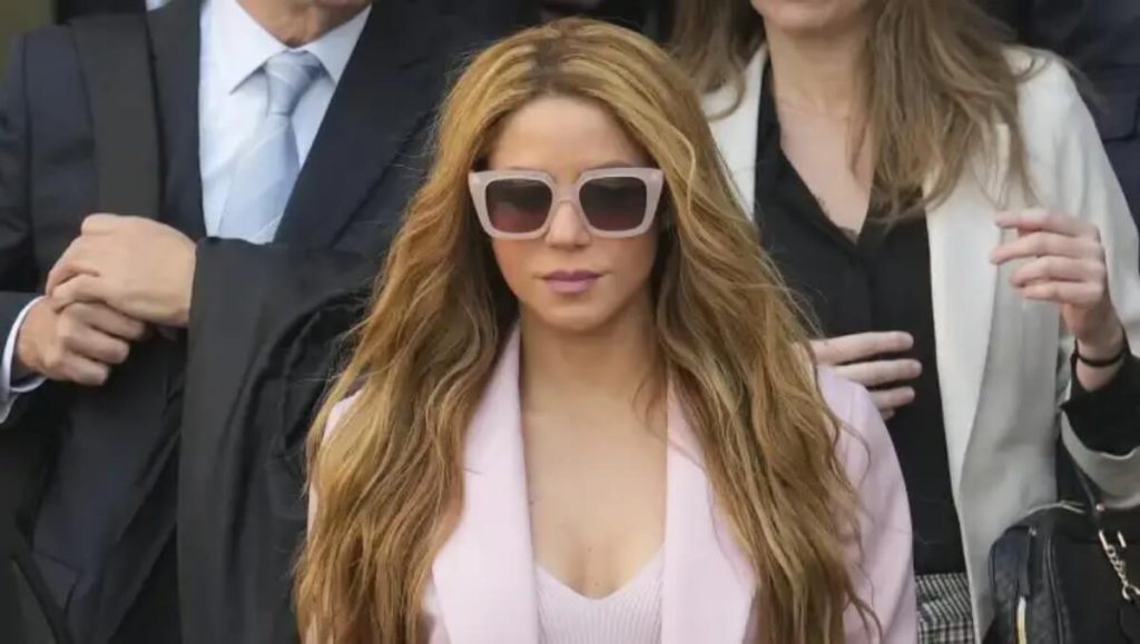 Shakira impuestos