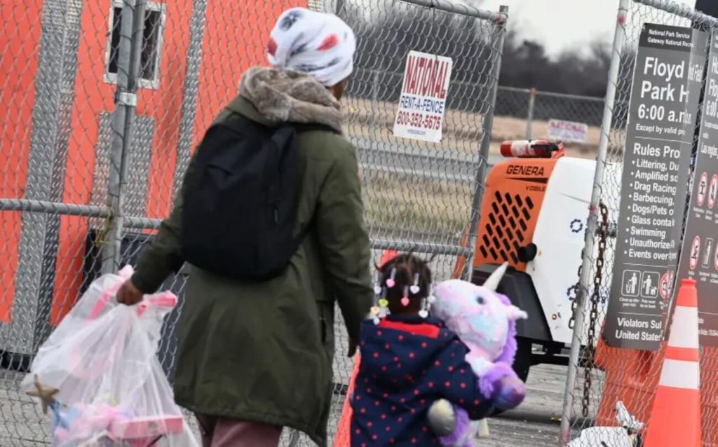 Nueva York toque de queda visa T orden migratoria