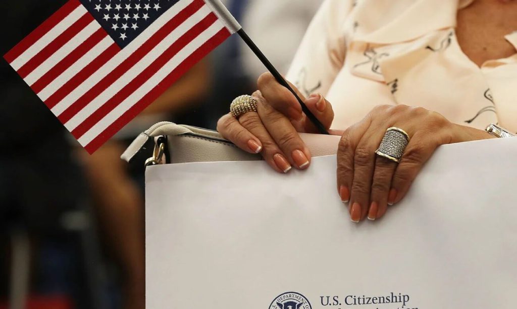 abogados de inmigracion falsos parole in place abogado mal documentos inmigrante entré con visa y me quedé deportado