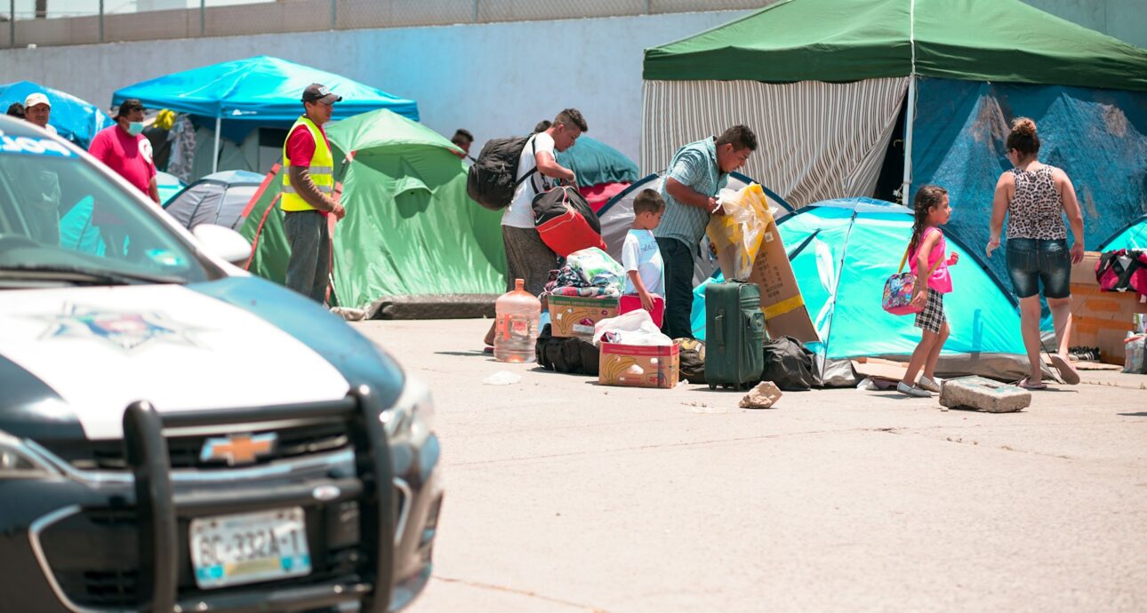 Foto de Barbara Zandoval en Unsplash Inmigrantes Trump