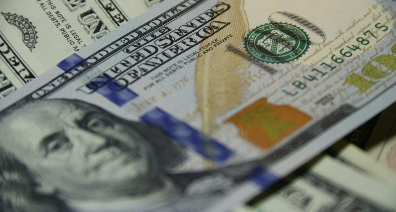 impuestos taxes irs dolares